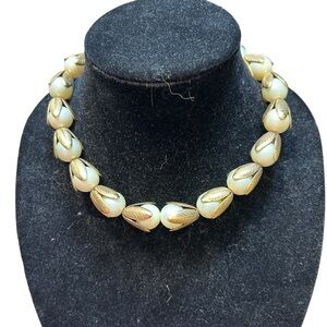 Lenora Dame vintage faux tulip pearl gold tone statement necklace choker costume